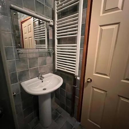 Δωμάτια σε οικογενειακή κατοικία Sobe Providenca